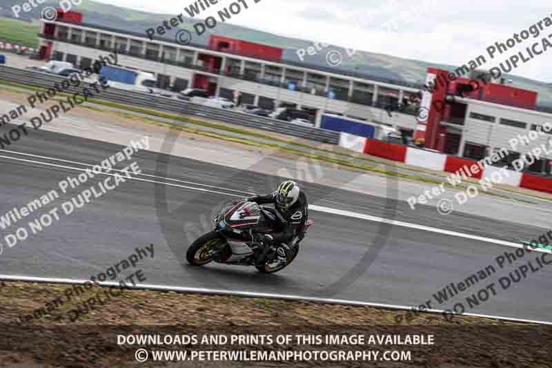 cadwell no limits trackday;cadwell park;cadwell park photographs;cadwell trackday photographs;enduro digital images;event digital images;eventdigitalimages;navarra;no limits trackdays;peter wileman photography;racing digital images;trackday digital images;trackday photos